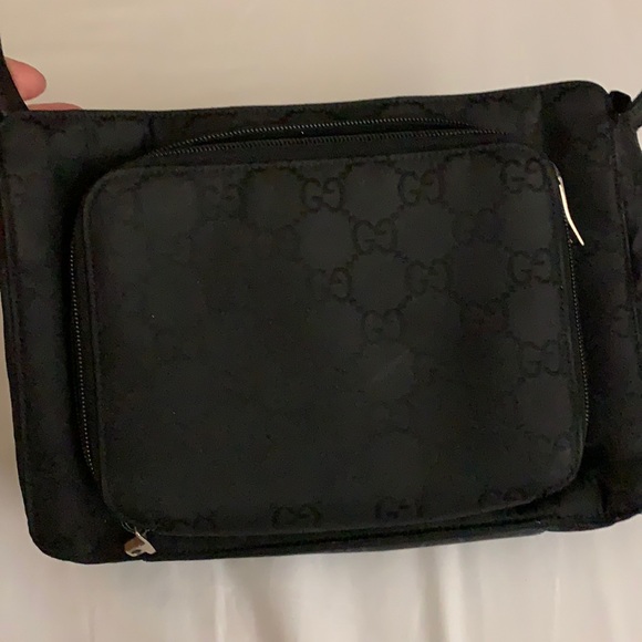 Black fabric/leather Gucci handbag - Picture 2 of 10